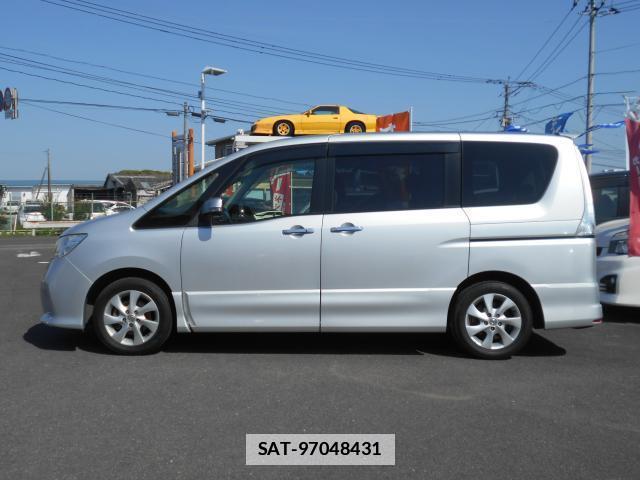 Nissan SERENA 2012-07 7812049-10