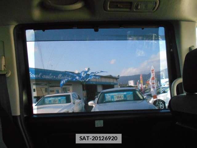 Nissan SERENA 2014-01 7812057-19