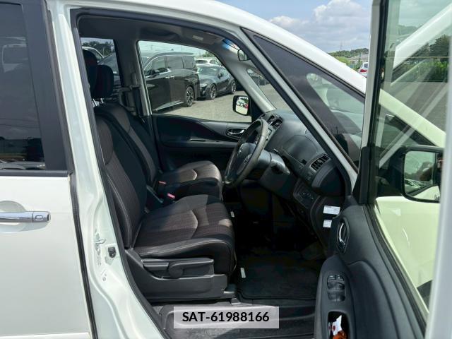 Nissan SERENA 2015-06 7812361-2