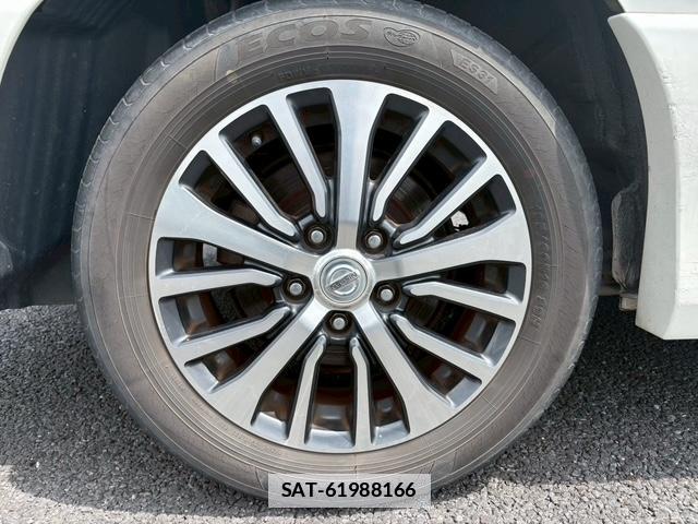 Nissan SERENA 2015-06 7812361-5