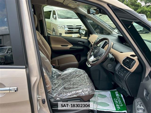 Nissan SERENA 2019-02 7812403-19