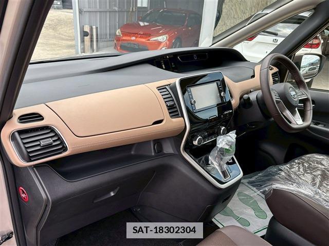 Nissan SERENA 2019-02 7812403-3