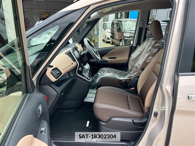 Nissan SERENA 2019-02 7812403-4