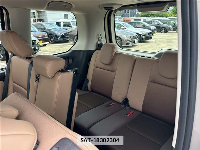 Nissan SERENA 2019-02 7812403-6