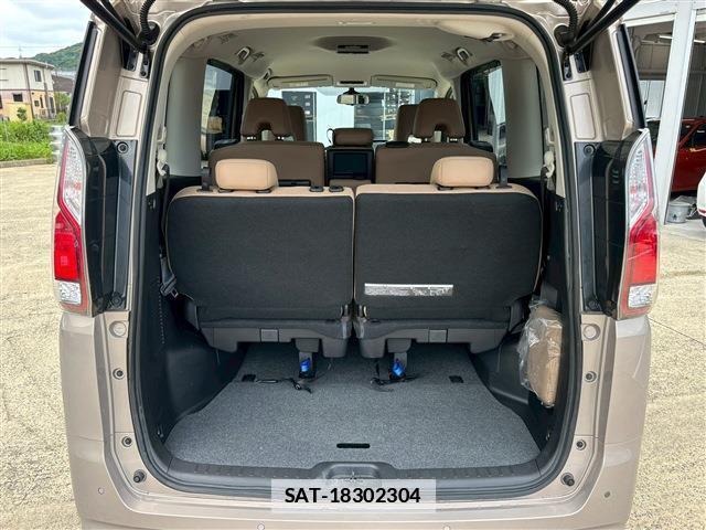 Nissan SERENA 2019-02 7812403-7