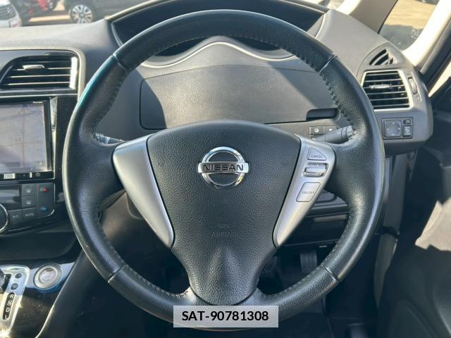 Nissan SERENA 2015-07 7812645-17