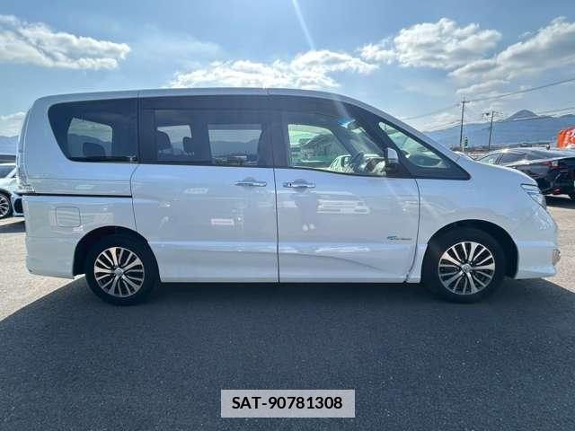 Nissan SERENA 2015-07 7812645-3