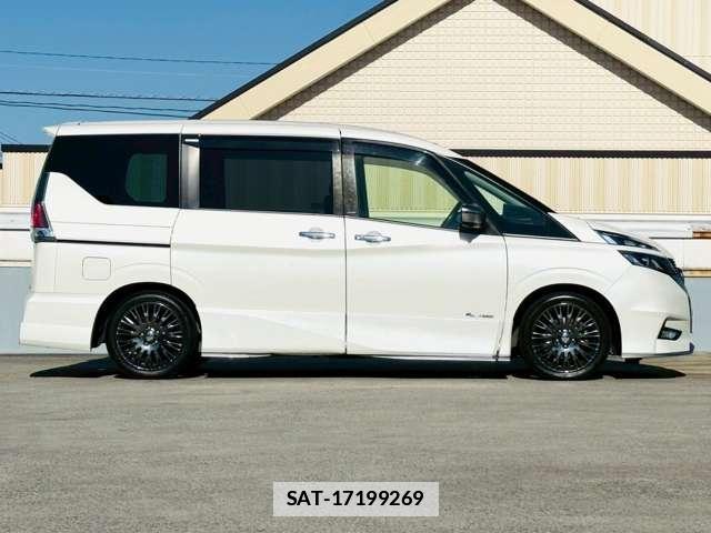 Nissan SERENA 2018-07 7813382-1