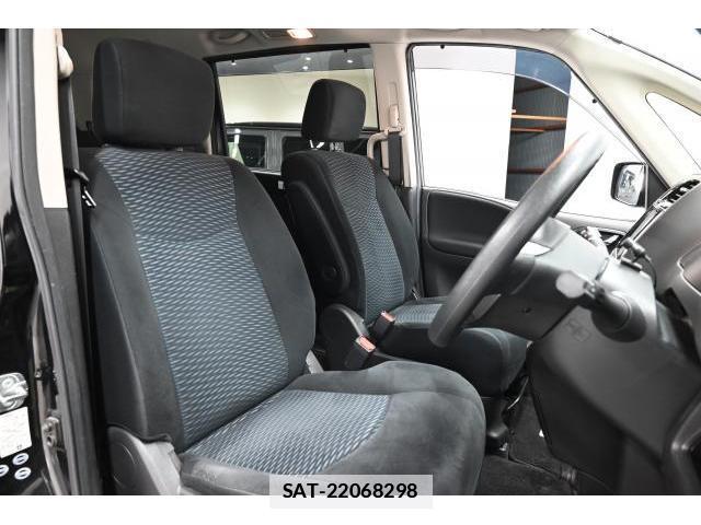 Nissan SERENA 2013-02 7813697-11
