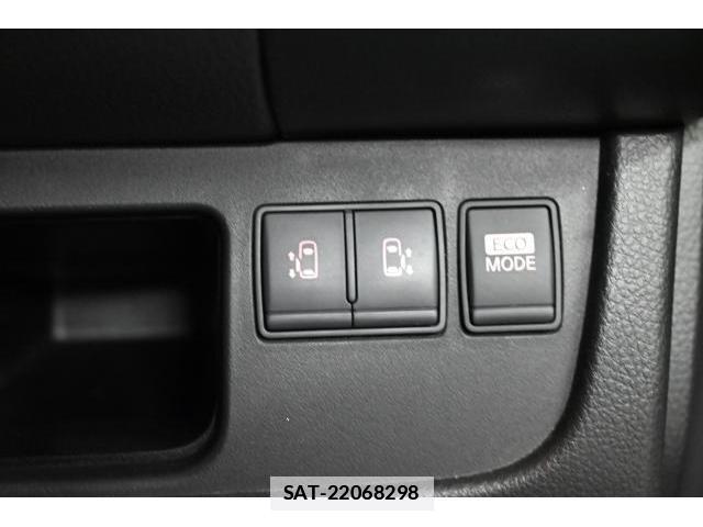 Nissan SERENA 2013-02 7813697-9