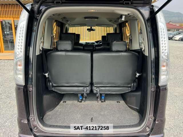 Nissan SERENA 2013-11 7813802-17