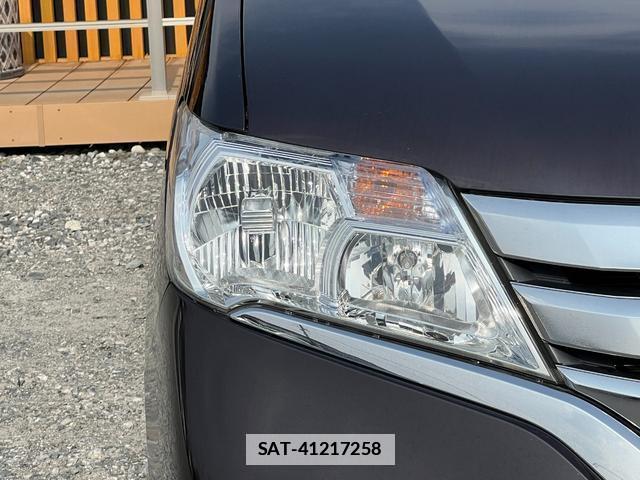 Nissan SERENA 2013-11 7813802-4
