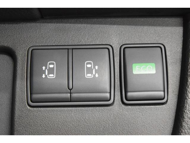 Nissan SERENA 2016-03 7814591-13