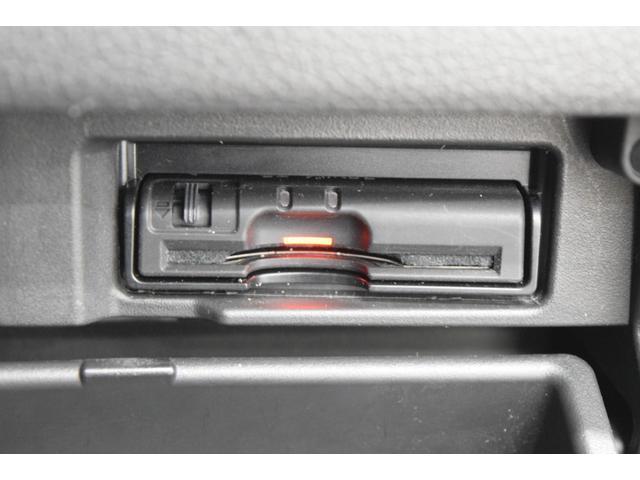 Nissan SERENA 2016-03 7814591-14