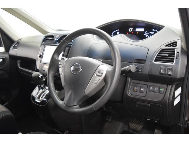 Nissan SERENA 2016-03 7814591-16