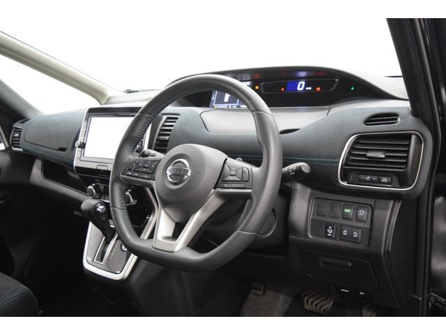 Nissan SERENA 2017-04 7814599-16