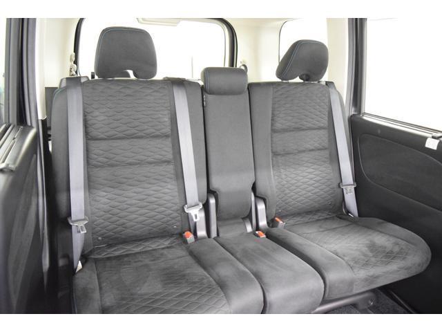 Nissan SERENA 2017-04 7814599-18