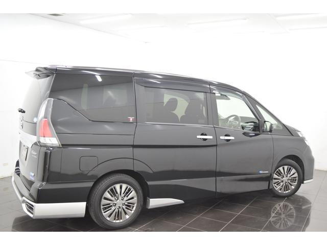 Nissan SERENA 2017-04 7814599-8