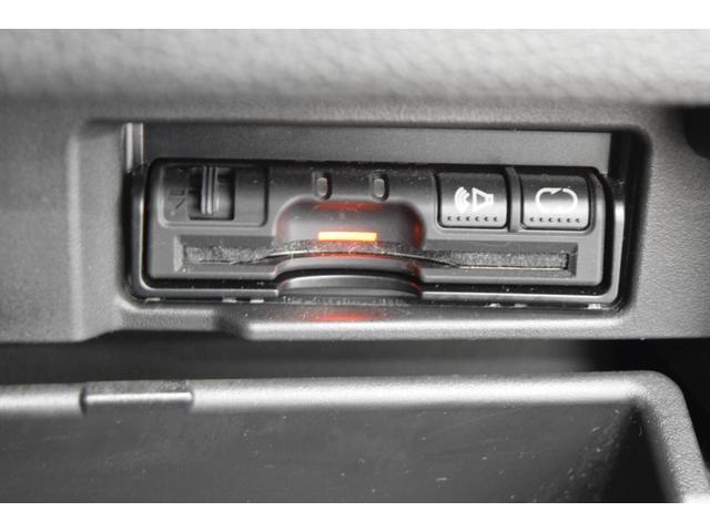 Nissan SERENA 2013-02 7814604-13