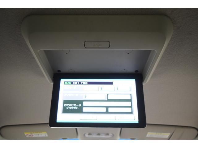 Nissan SERENA 2016-02 7814609-13