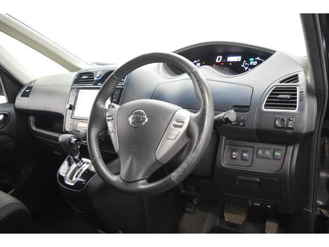 Nissan SERENA 2016-02 7814609-16