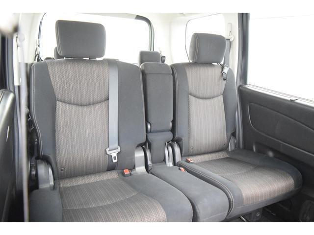 Nissan SERENA 2016-02 7814609-18