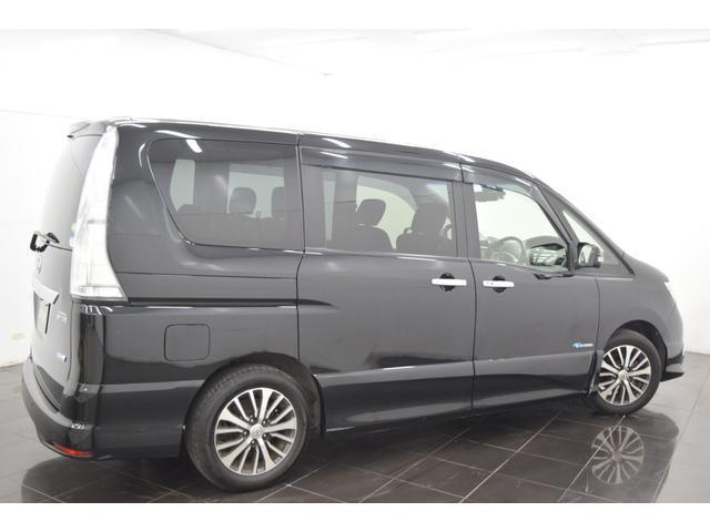 Nissan SERENA 2016-02 7814609-8