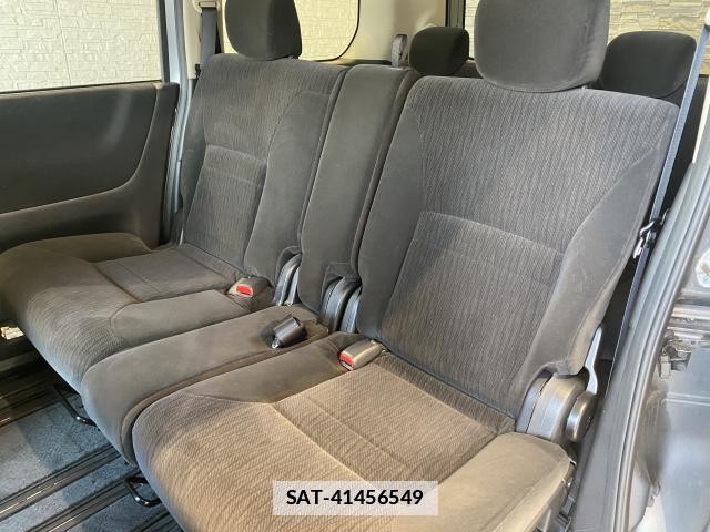 Nissan SERENA 2009-07 7814639-19