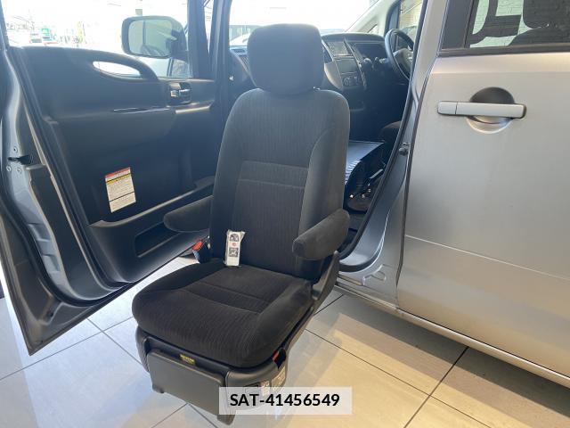 Nissan SERENA 2009-07 7814639-6