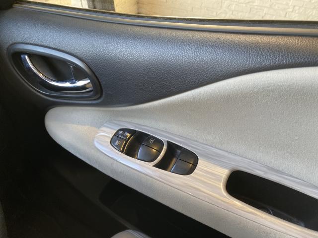 Nissan SERENA 2014-01 7814642-12