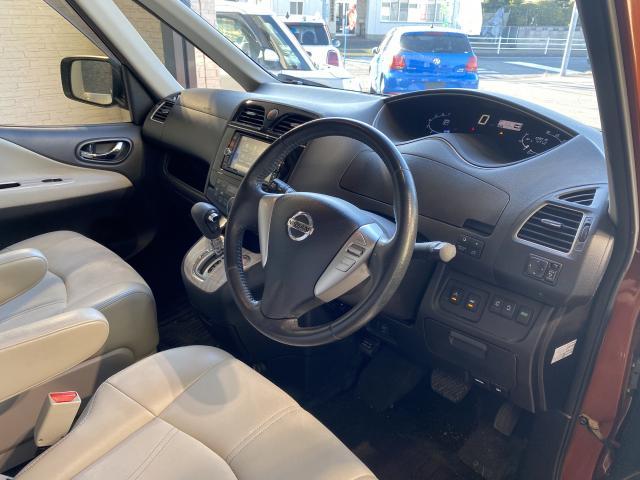 Nissan SERENA 2014-01 7814642-14