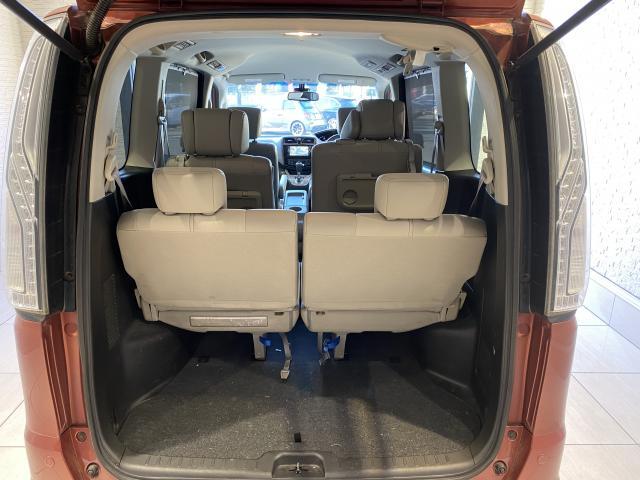 Nissan SERENA 2014-01 7814642-9
