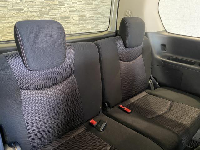 Nissan SERENA 2013-12 7814648-18