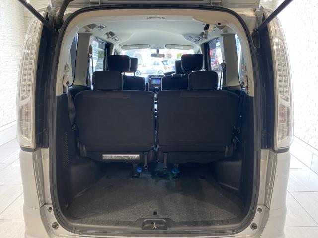 Nissan SERENA 2013-12 7814648-9