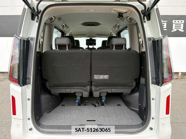 Nissan SERENA 2024-03 7814711-12
