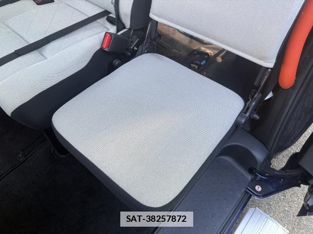 Nissan SERENA 2023-07 7815318-18