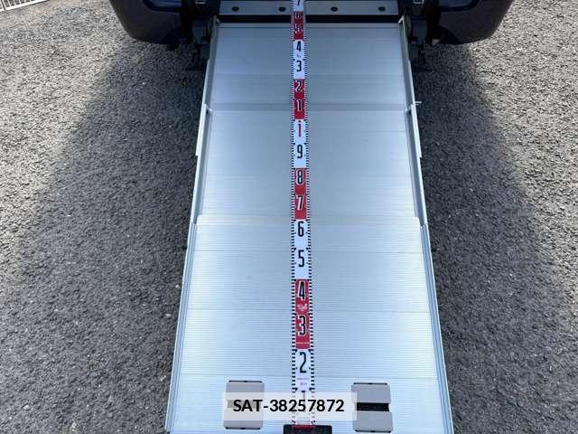 Nissan SERENA 2023-07 7815318-3