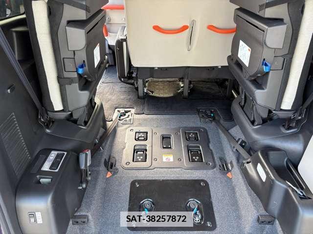 Nissan SERENA 2023-07 7815318-5