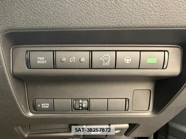 Nissan SERENA 2023-07 7815318-9