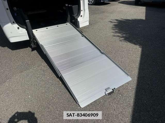 Nissan SERENA 2021-03 7815321-7