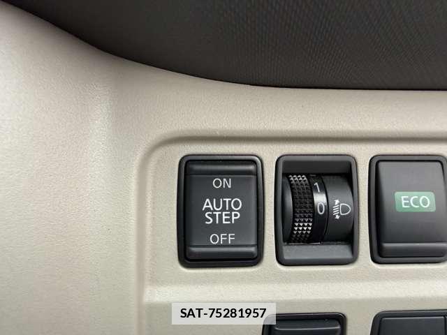 Nissan SERENA 2018-04 7815326-14