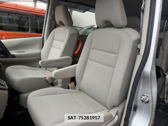 Nissan SERENA 2018-04 7815326-18