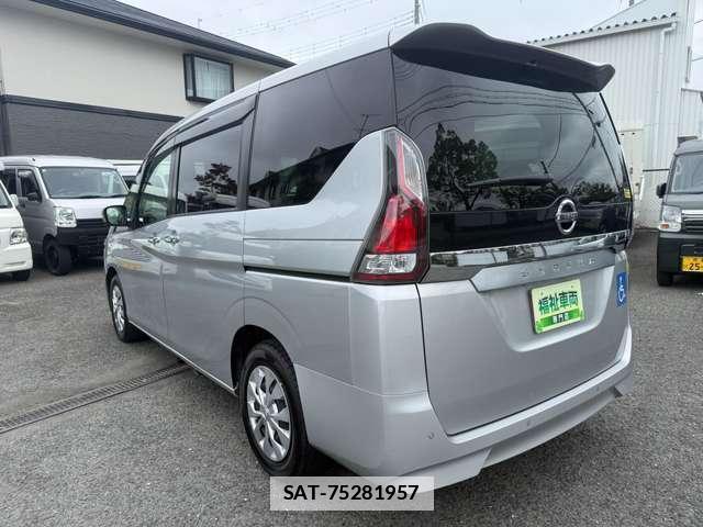 Nissan SERENA 2018-04 7815326-4