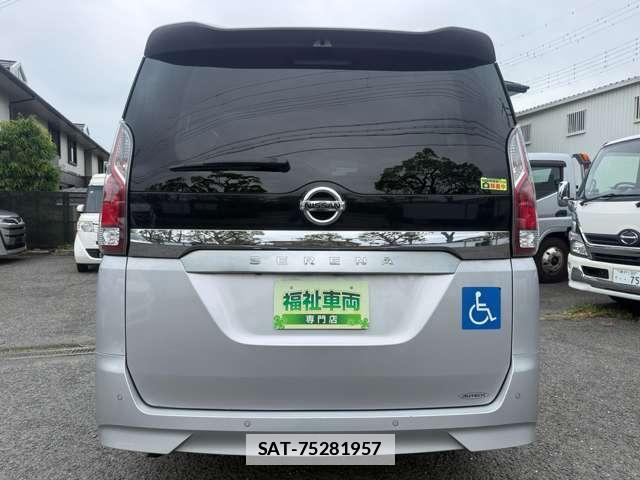 Nissan SERENA 2018-04 7815326-5
