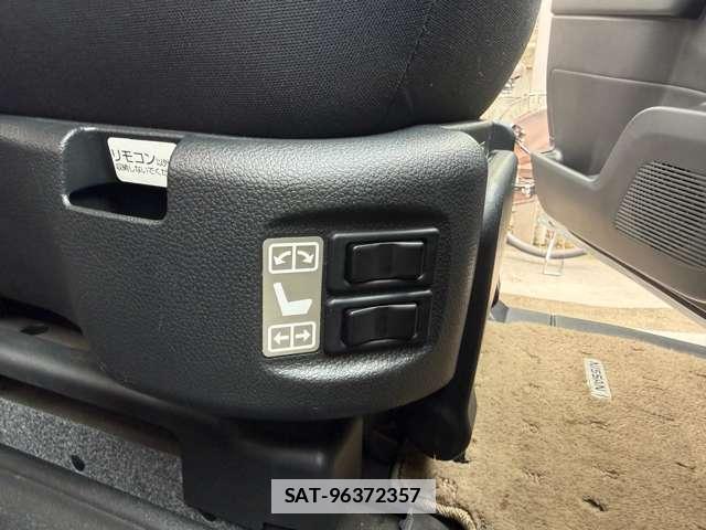 Nissan SERENA 2024-06 7815329-3