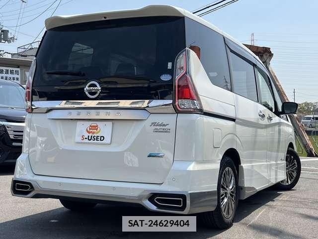 Nissan SERENA 2017-03 7815567-10