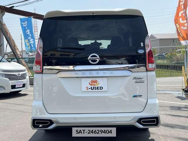 Nissan SERENA 2017-03 7815567-2