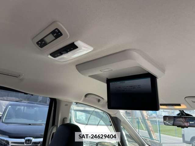 Nissan SERENA 2017-03 7815567-4