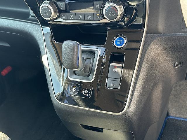 Nissan SERENA 2021-10 7815651-11