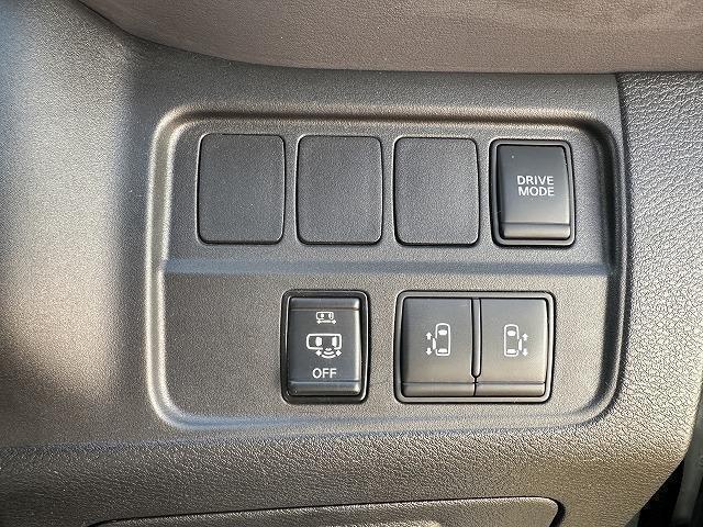 Nissan SERENA 2021-10 7815651-3